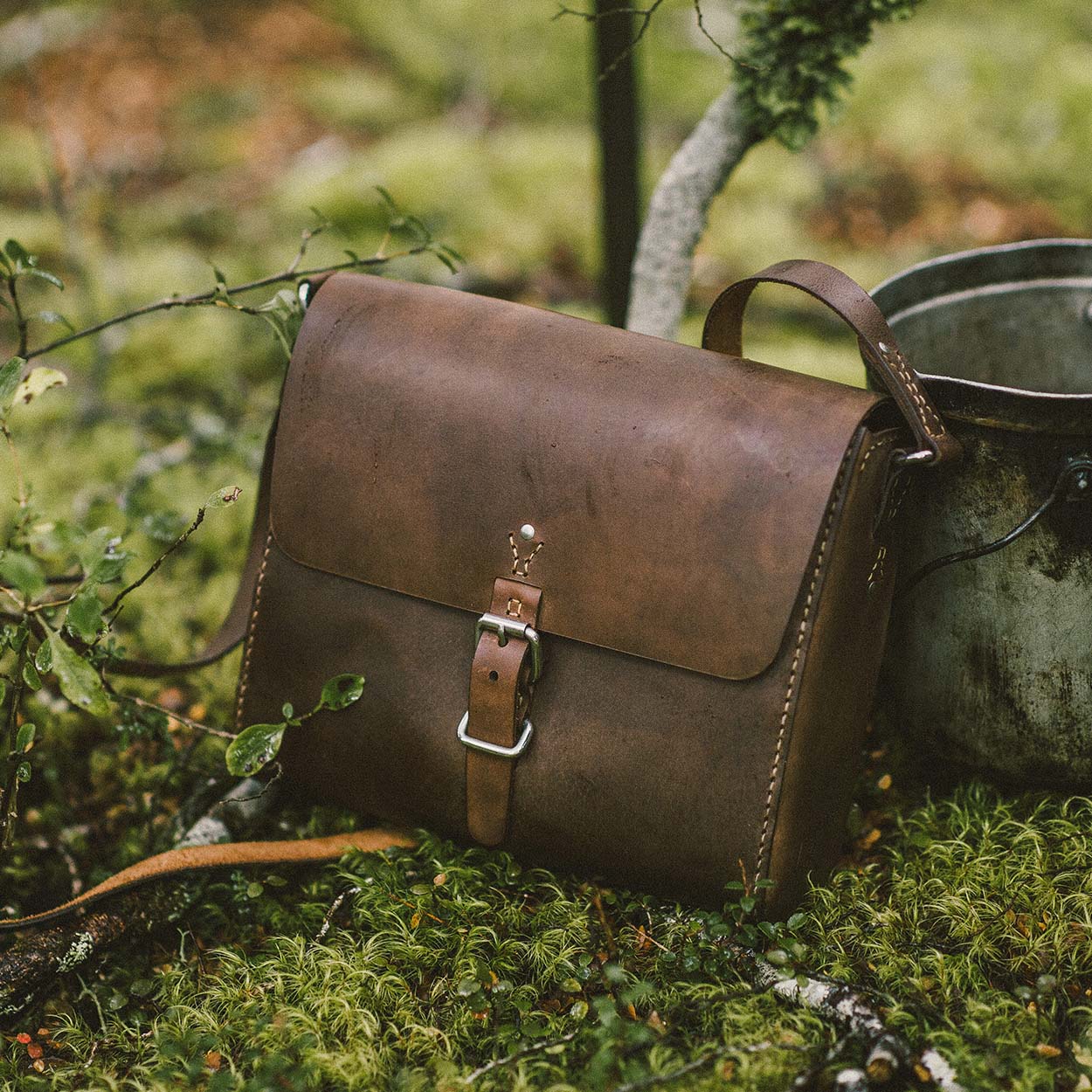 Companion - Vintage Brown