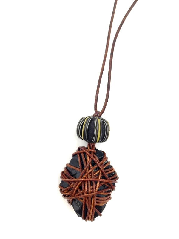 Tourmaline Black: limited edition - LILLYPARK