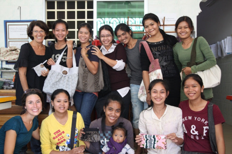 Abi Clutch - LILLYPARK